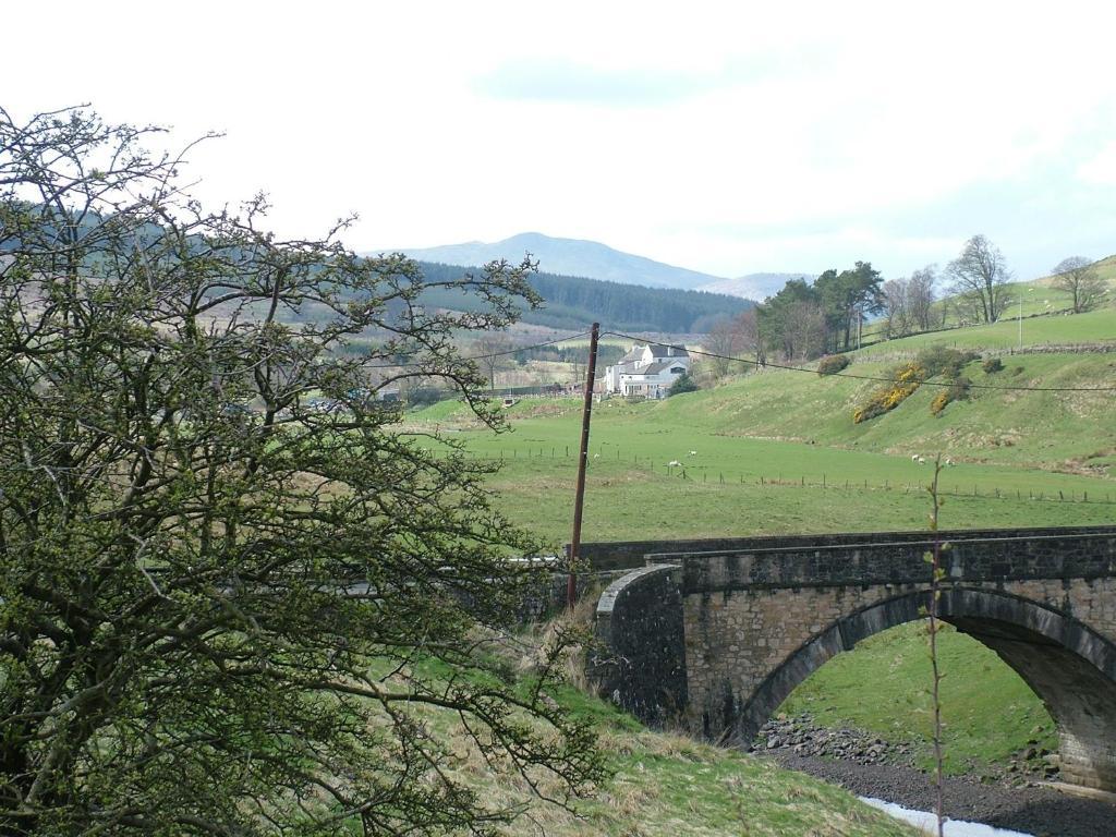 Carronbridge Guest House Kilsyth Exterior photo